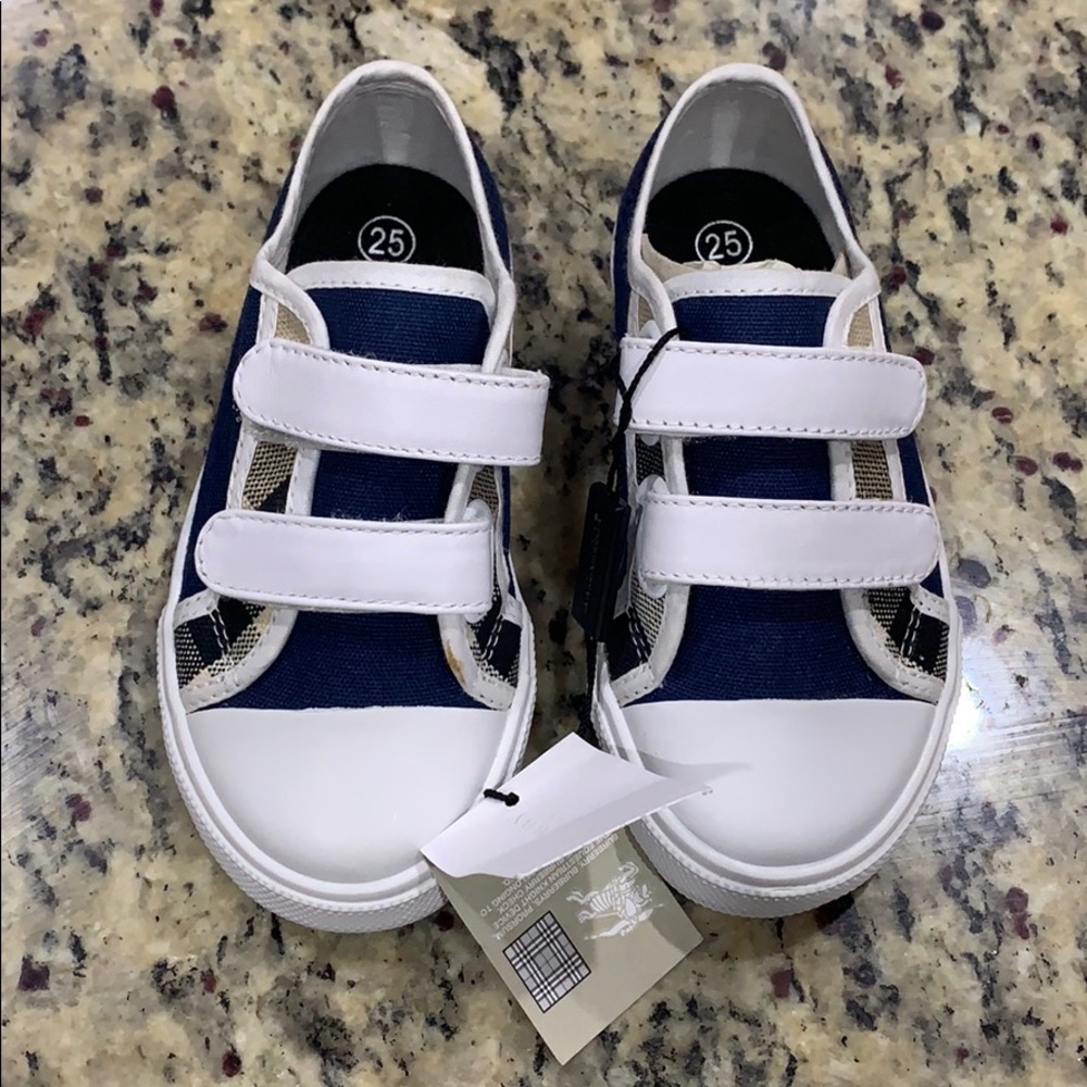 New Burberry kids shoes 👟